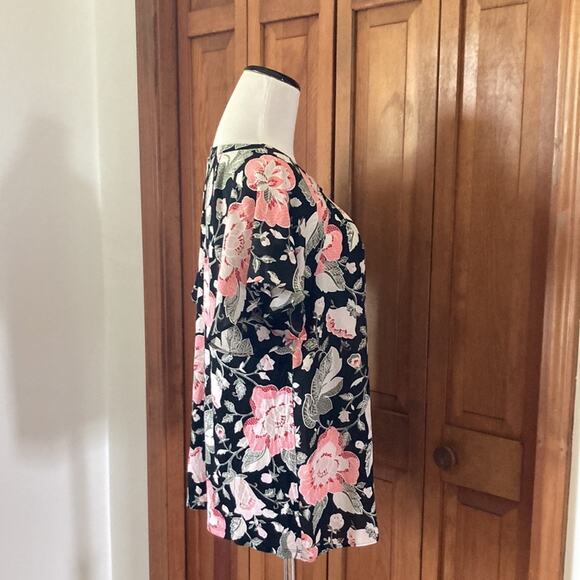 LOFT Floral Mixed Media Pullover Top, Size M - Picture 3 of 9